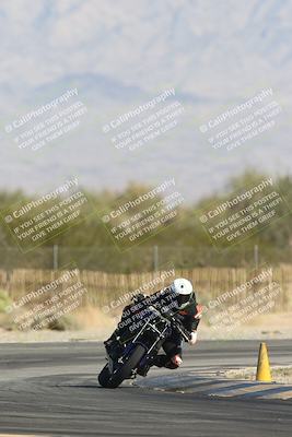 media/Oct-30-2025-Racers Edge (Thu) [[dabbdaf680]]/3-B Group/Session 2 Turn 2/